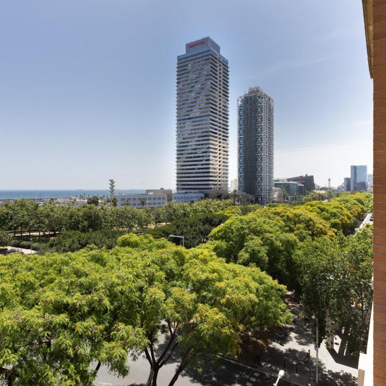 Lets Holidays Apartment Sea Views in Barcelona - Two-Bedroom Apartment with Sea View - 5