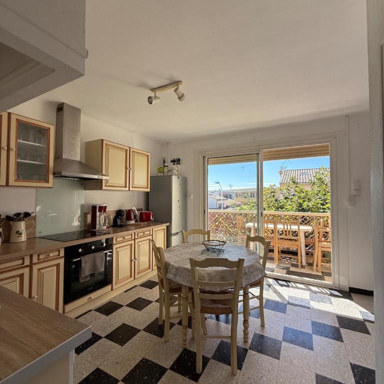 maison avec vue mer, terrasse, parking privé jardin et équipements famille - Maison 2 Chambres - 8