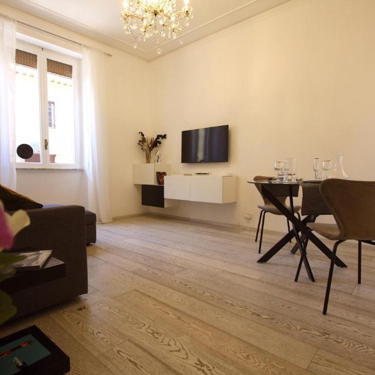 Art & Music Holiday Home - Apartment - 4