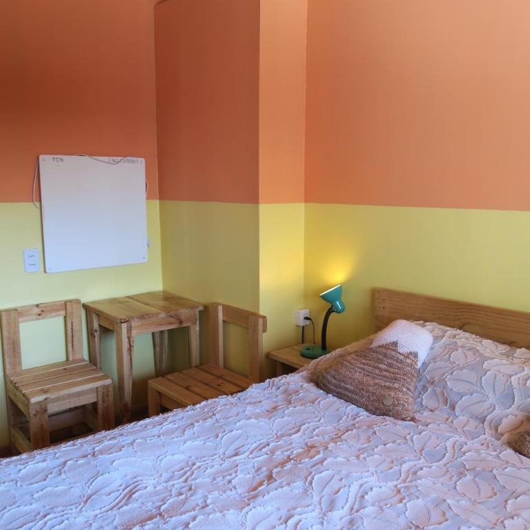 Willhouse Hostel - Double Room with Shared Bathroom - 1