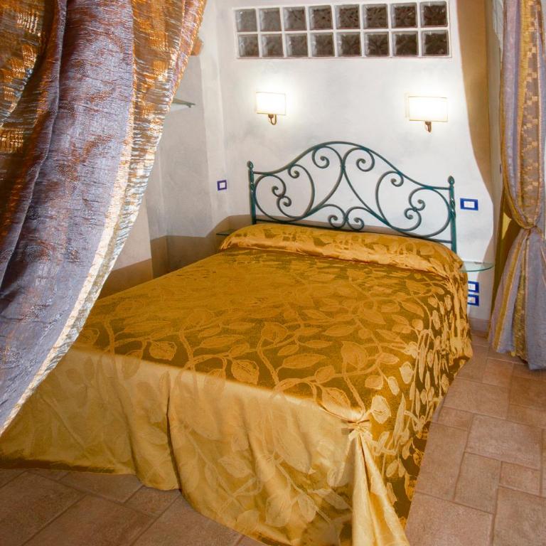 LA TORRE DEL CASTELLO - Appartamento con 2 Camere da Letto - 2