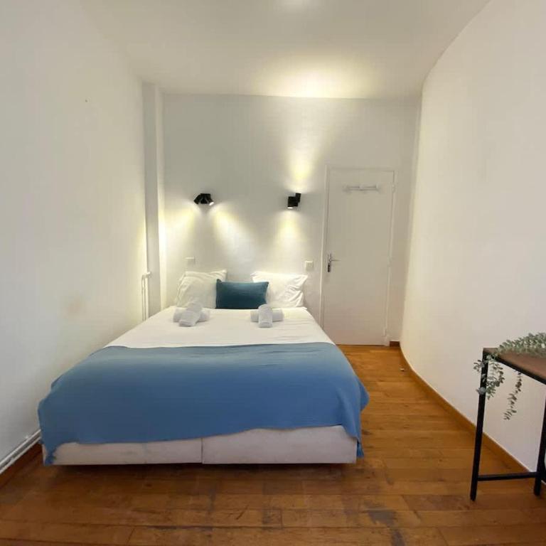 Suite 100 Belmondo Cosy Apartment Paris Center - Appartement - 11