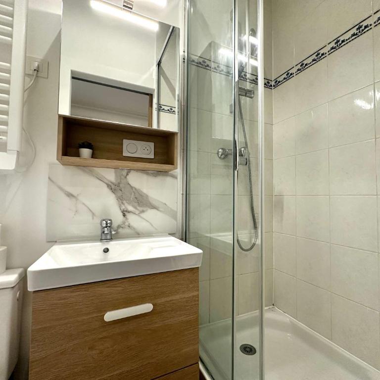New 104 Suite Juliette - Cosy Apartment Paris Center - Studio - 8