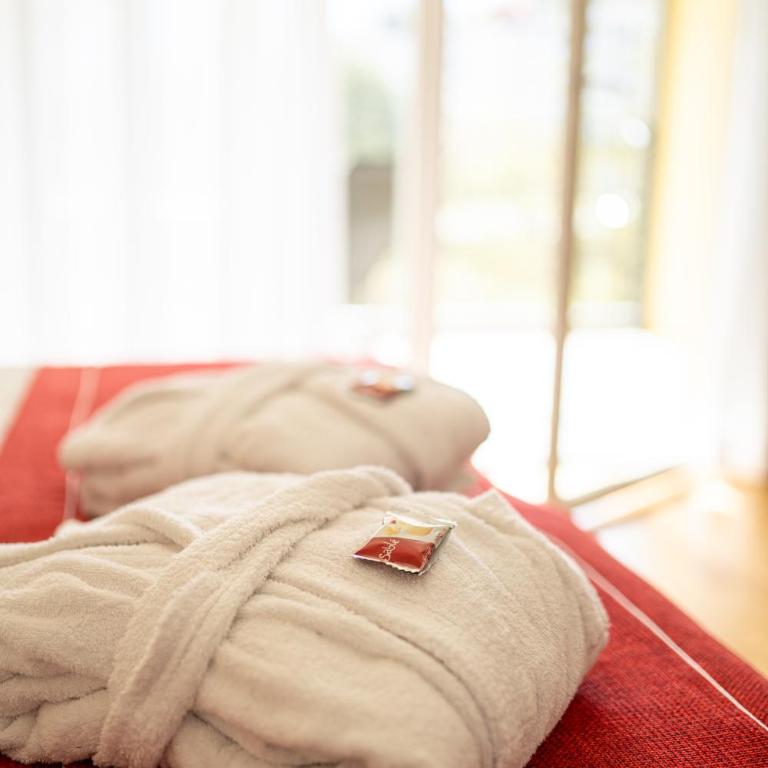 Parkhotel Emmaus - Casa del Sole - Double Room with Balcony and Garden View - 14