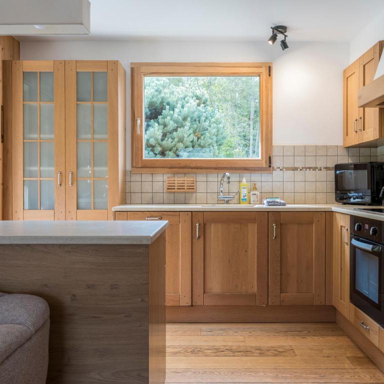 Chalet Tannuaz - 4 Bedrooms - Quiet area - By Cozee Rentals - Chalet - 36
