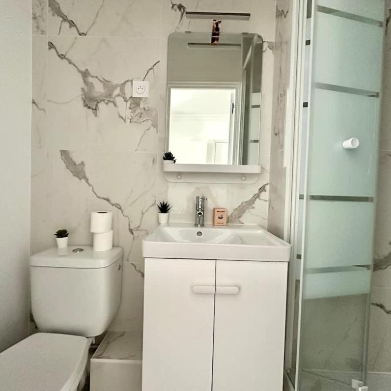 New 135 Suite Victor - Cosy Apartment Paris Center - Studio - 12