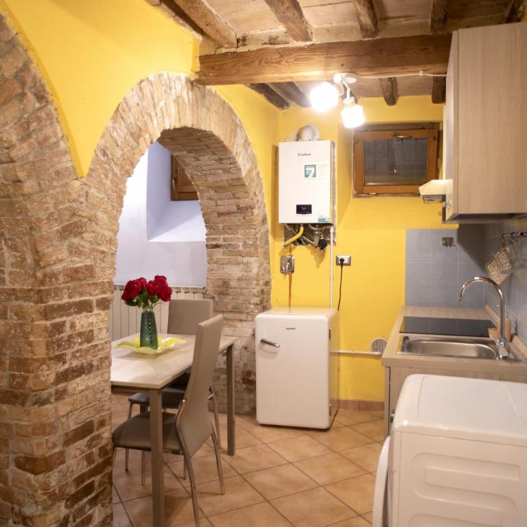 Cozy Suite - Special Nest in Perugia - Appartamento con 1 Camera da Letto - 2