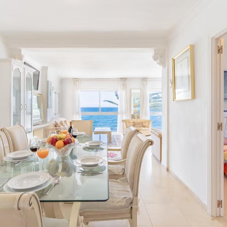 Lovely beachfront apartment Puerto Banus Marbella - Apartamento - 10