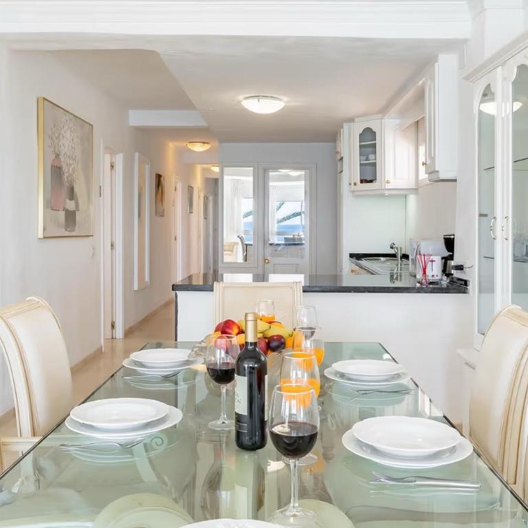 Lovely beachfront apartment Puerto Banus Marbella - Apartamento - 12