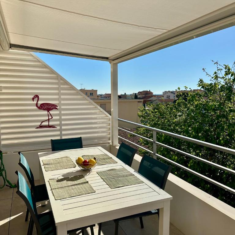 Le Flamingo - Plage à 300 m - Terrasse - Climatisation - Appartement 2 Chambres avec Balcon - 4