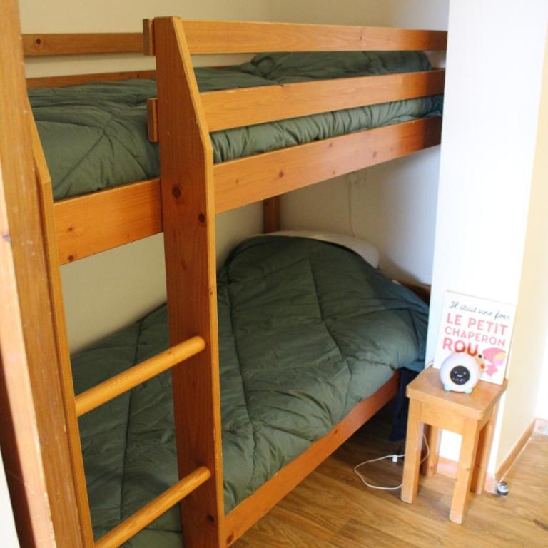 Appartement pour 6 - vue montagne - 5 min des pistes - Two-Bedroom Apartment - 6