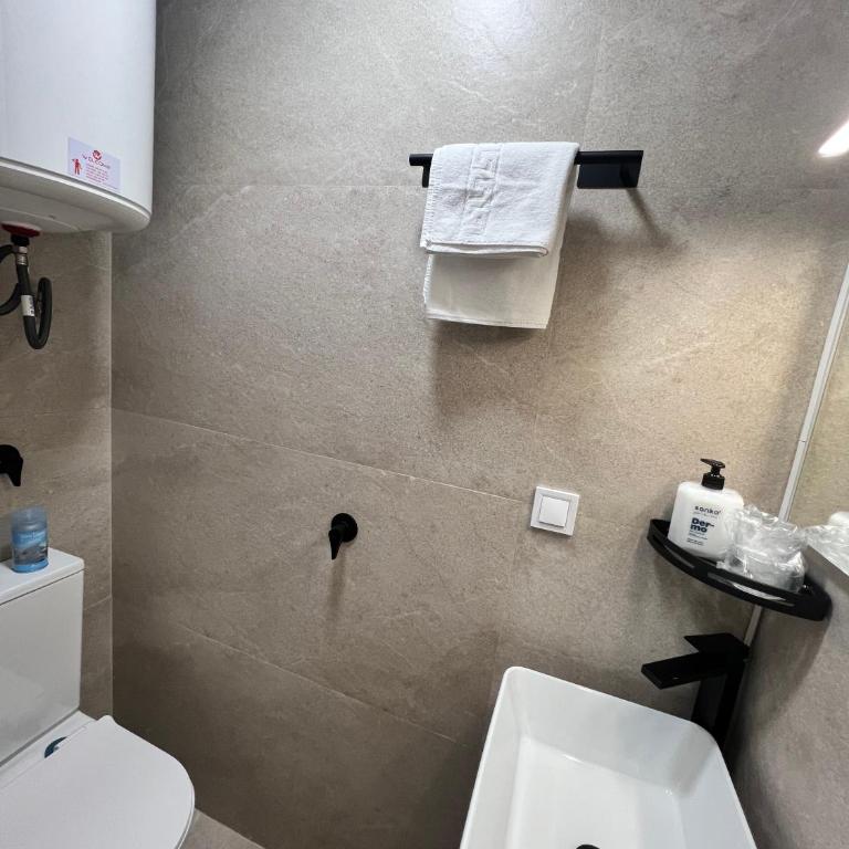 Alifornia Alicante - Deluxe Double Room - 22