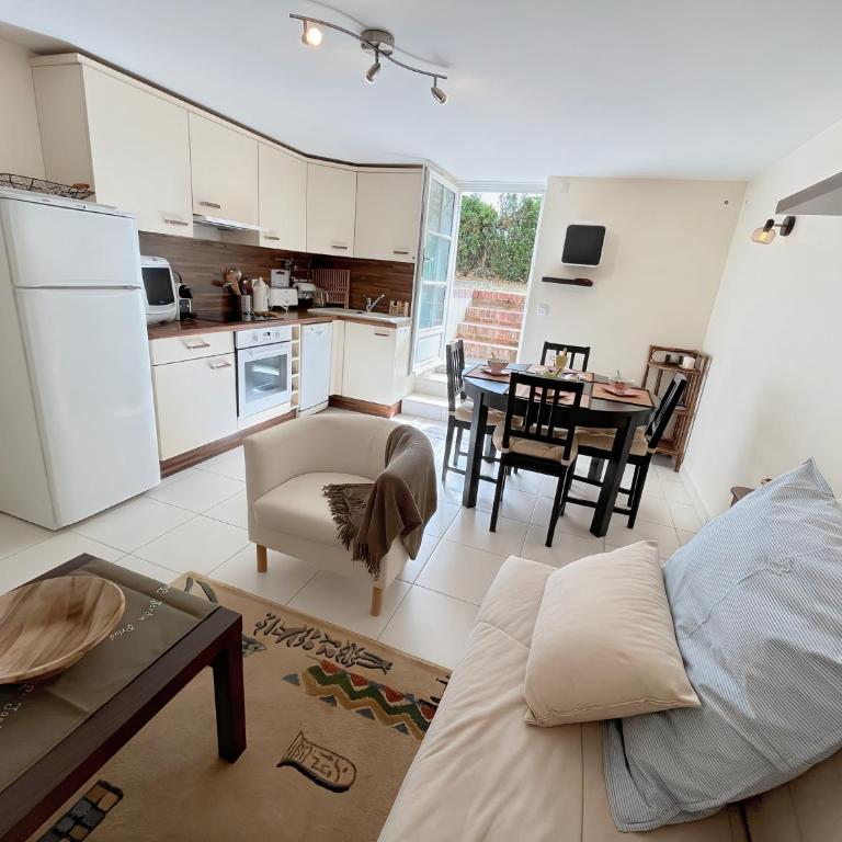 À 2 pas de la plage, Parking privé et gratuit - Appartement 1 Chambre - 3