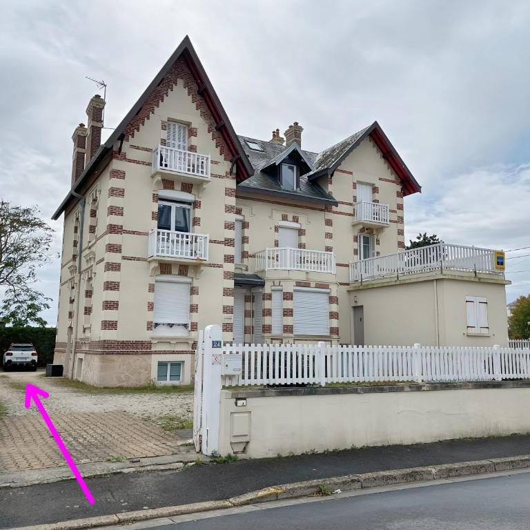 À 2 pas de la plage, Parking privé et gratuit - Appartement 1 Chambre - 17
