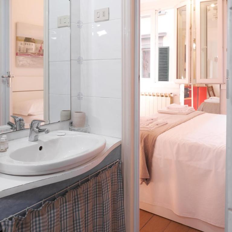 Ognissanti Dream Suites - Camera Queen Standard - 9