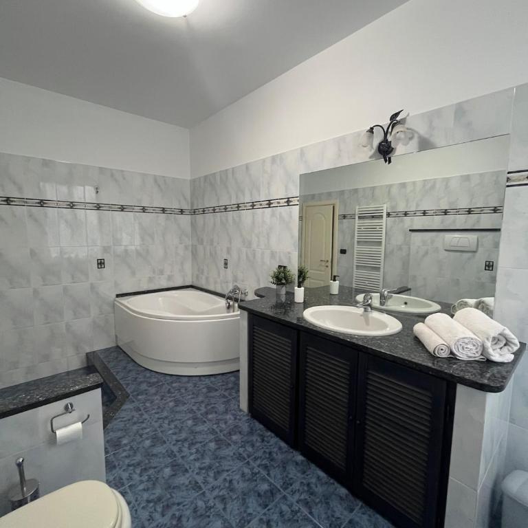 Casa PIFA - Appartamento con 3 Camere da Letto - 13