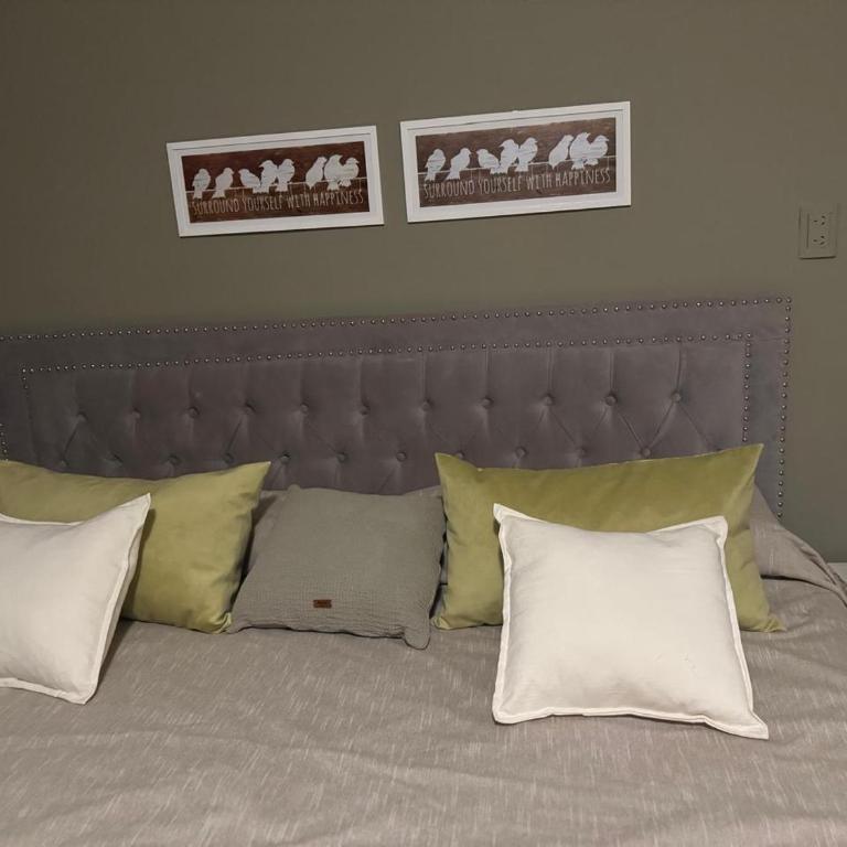 Hostel Lomas - Queen Room with Shared Bathroom - 3