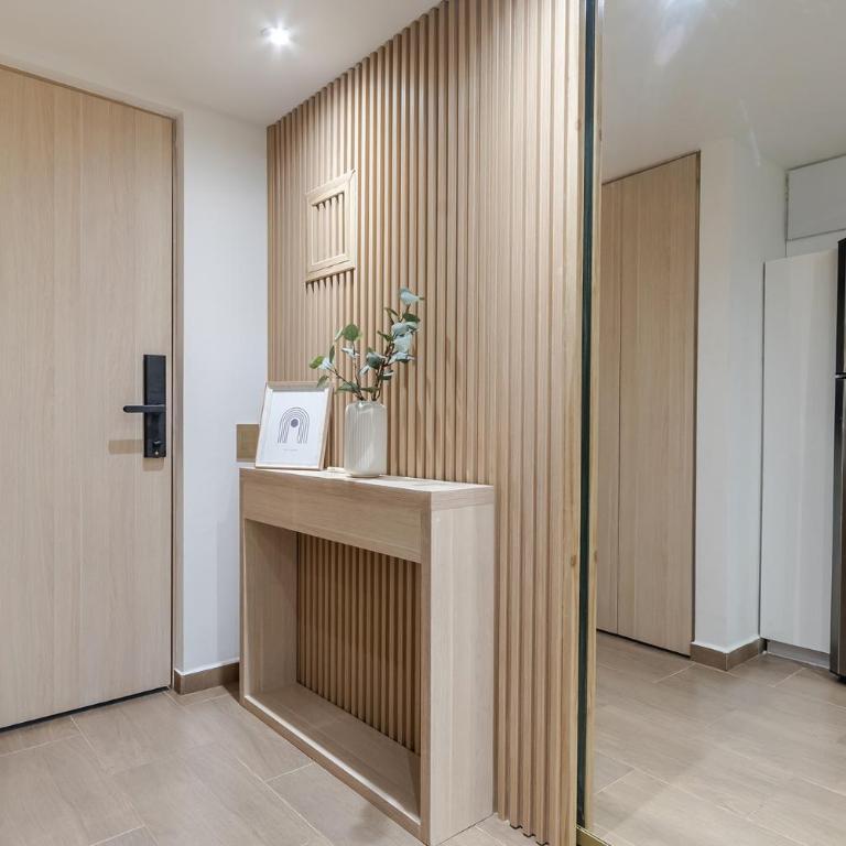 SEICARE - Japandi Flat - Deluxe One-Bedroom Apartment with City View - 2