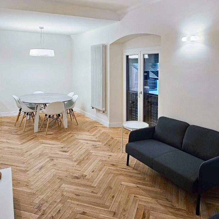 Central & Comfort apartments - Duomo views - Appartamento Deluxe con 4 Camere da Letto - 16