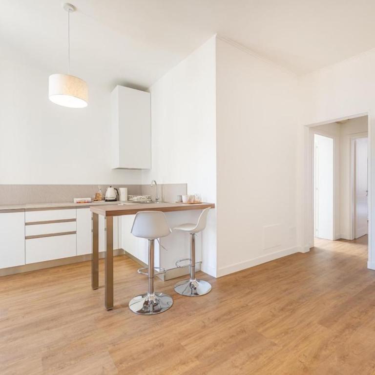 Lodge 46 Luxury Apartment - One-Bedroom Apartment - 7