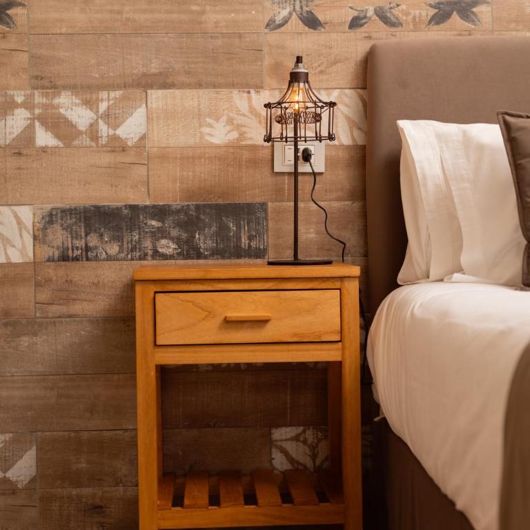 Dobe Lodge - Standard Double or Twin Room - 4