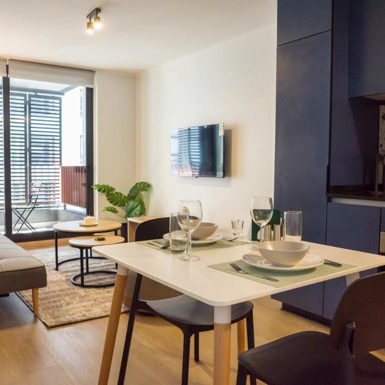 Stylish 2BR Urban Oasis for 3 in Vibrant Las Condes - Apartment - 1