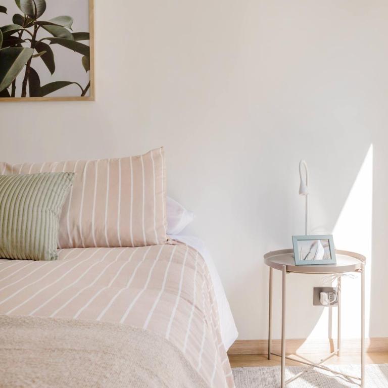 Stylish 2BR Urban Oasis for 3 in Vibrant Las Condes - Apartment - 16