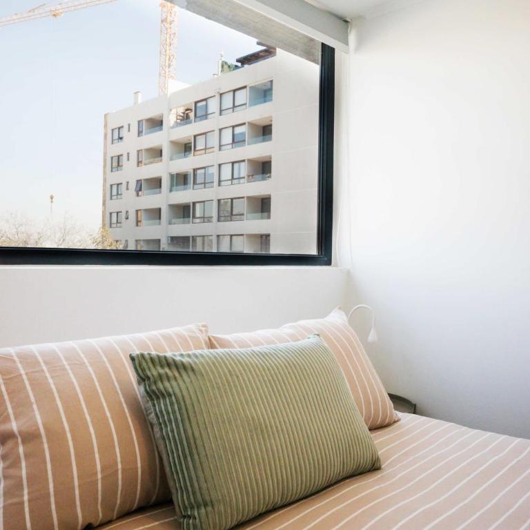 Stylish 2BR Urban Oasis for 3 in Vibrant Las Condes - Apartment - 19