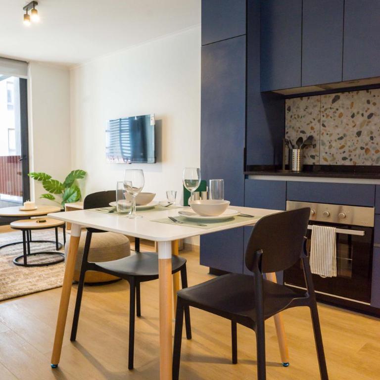 Stylish 2BR Urban Oasis for 3 in Vibrant Las Condes - Apartment - 10