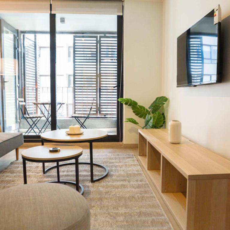 Stylish 2BR Urban Oasis for 3 in Vibrant Las Condes - Apartment - 7