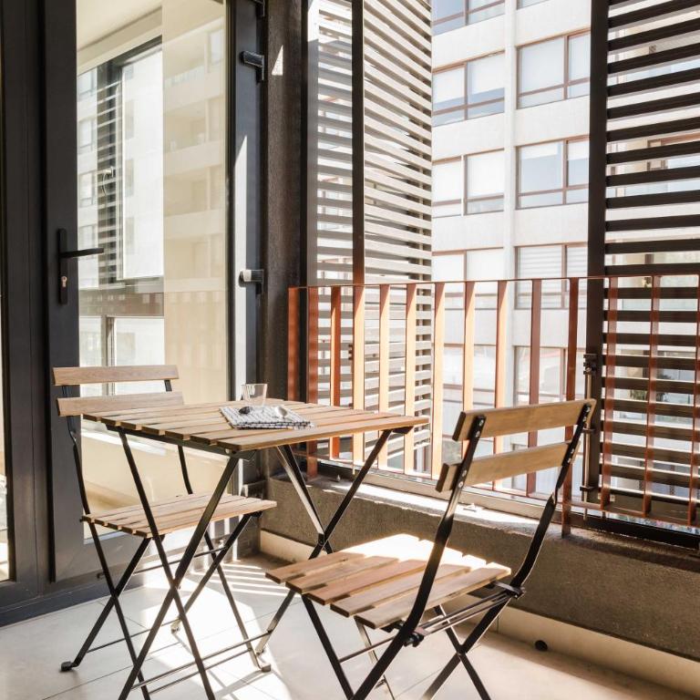 Stylish 2BR Urban Oasis for 3 in Vibrant Las Condes - Apartment - 20