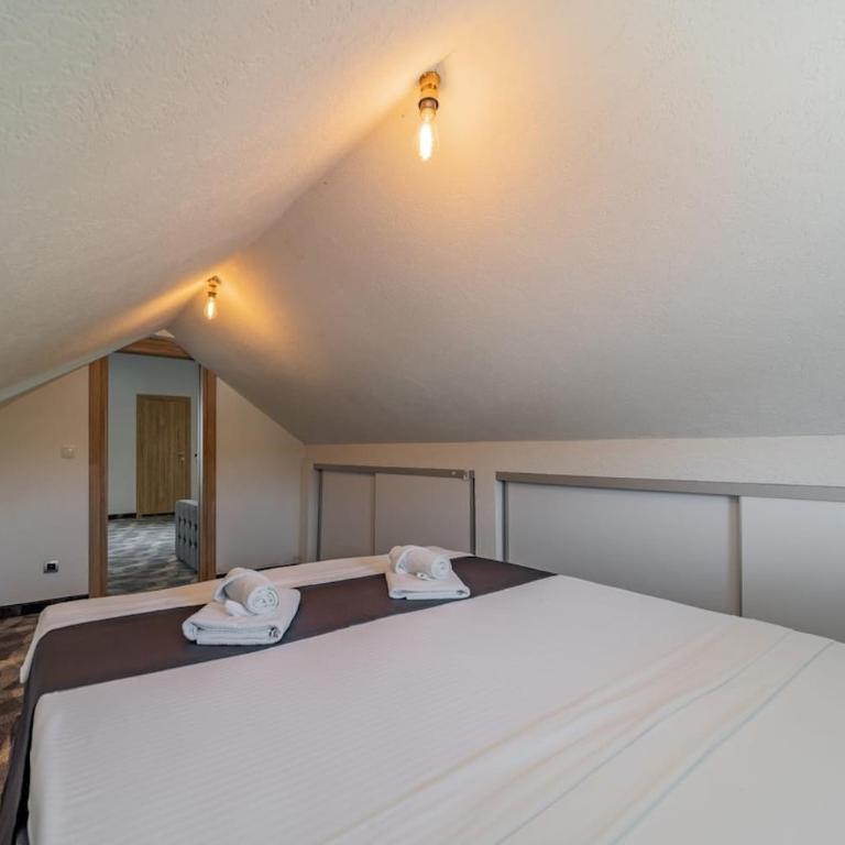 Forty One Luxury Spa - One-Bedroom Apartment - 14