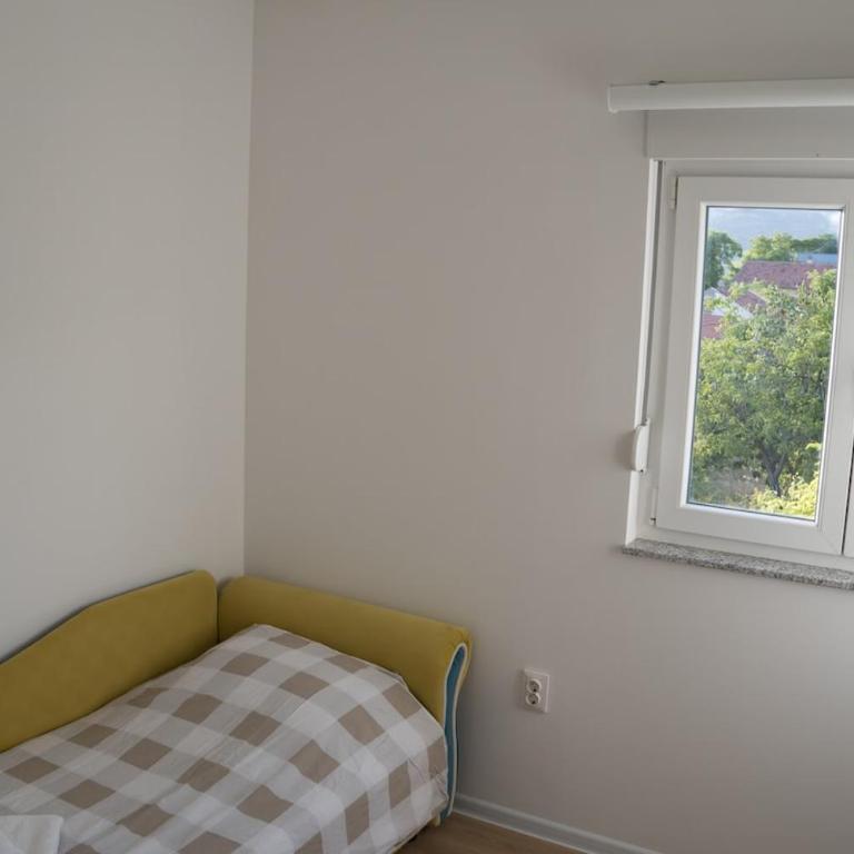 Stunning City View Balcony, Walk to Old Bridge - Apartment with View and Balcony - 2