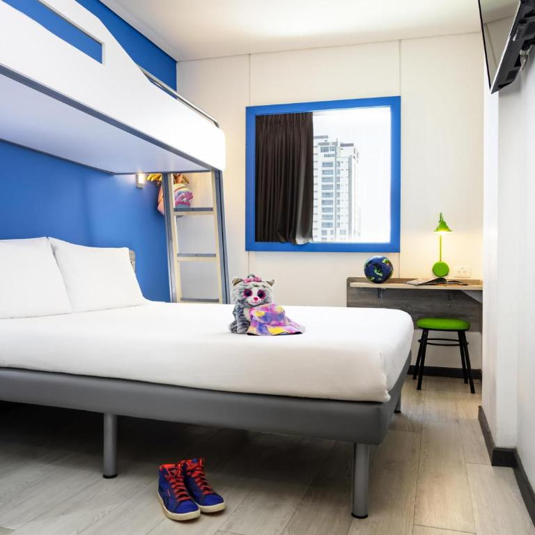 ibis budget Barranquilla - Habitación Doble con cama supletoria (2 adultos + 1 niño) - 5