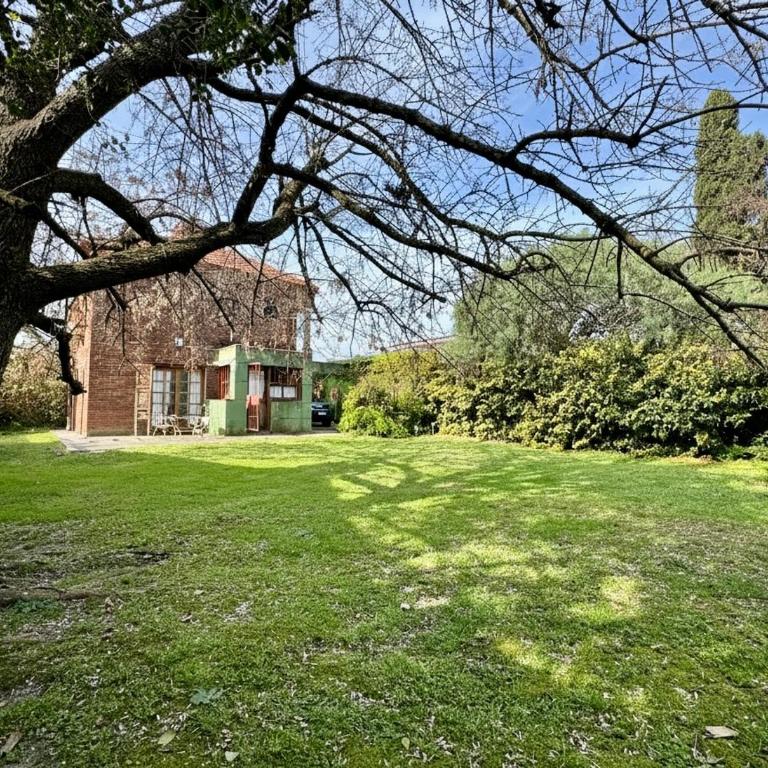 Hermosa Casa familiar de 2 pisos con patio amplio - Casa de 3 dormitorios - 15