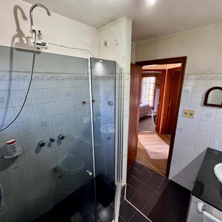 Hermosa Casa familiar de 2 pisos con patio amplio - Casa de 3 dormitorios - 17