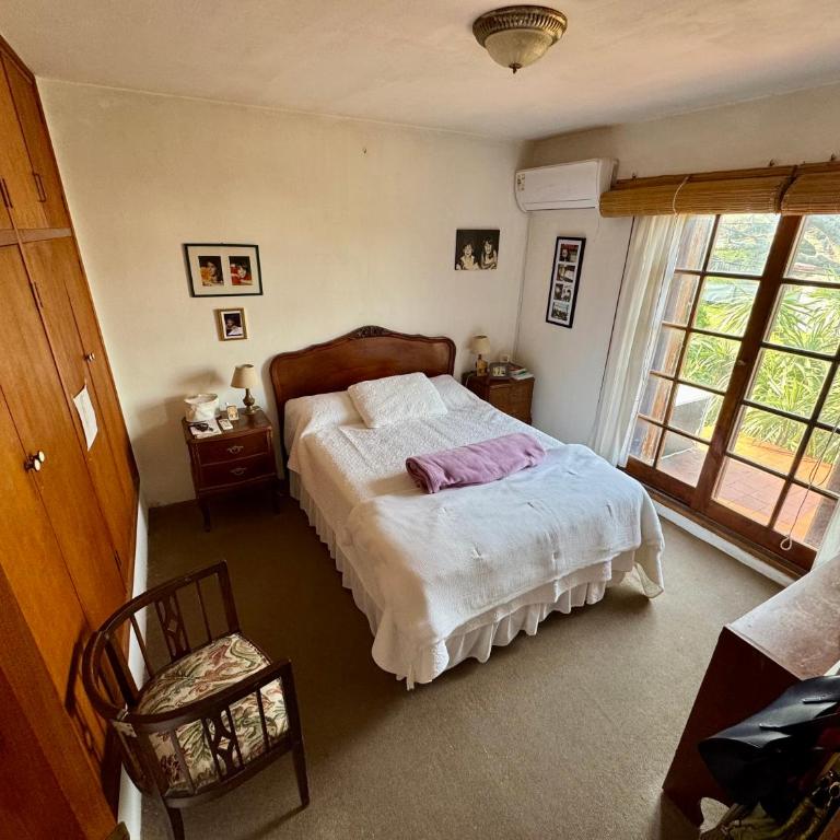 Hermosa Casa familiar de 2 pisos con patio amplio - Casa de 3 dormitorios - 11