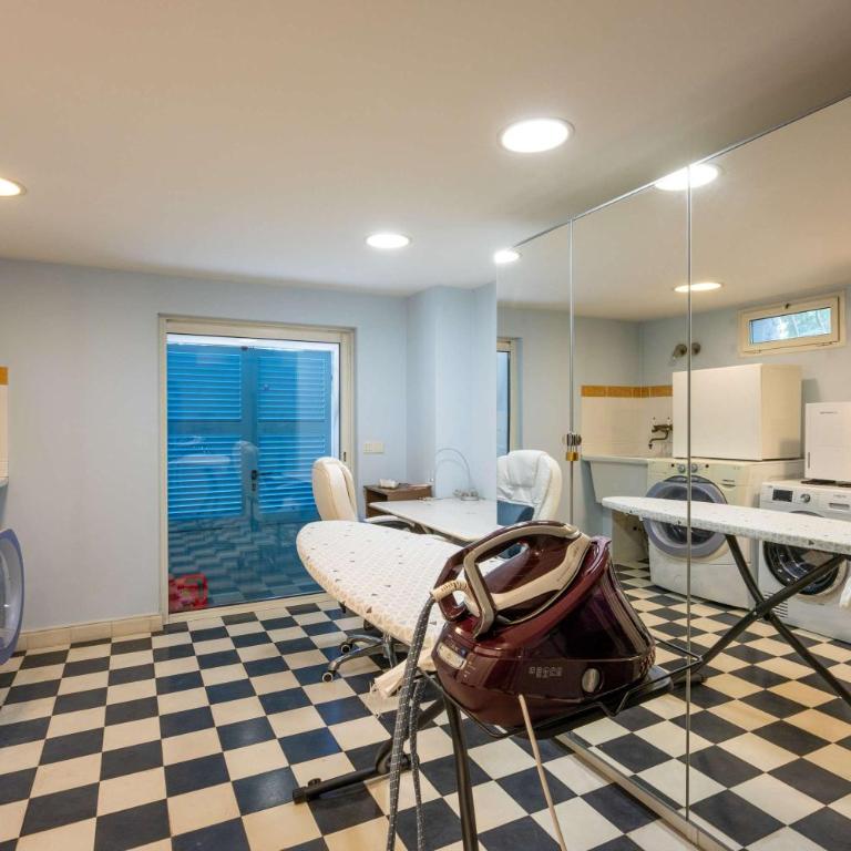 Maison de Charme au Cœur d'un Écrin de Verdure - Villa - 18