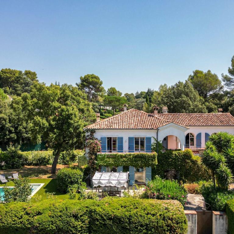 Maison de Charme au Cœur d'un Écrin de Verdure - Villa - 21