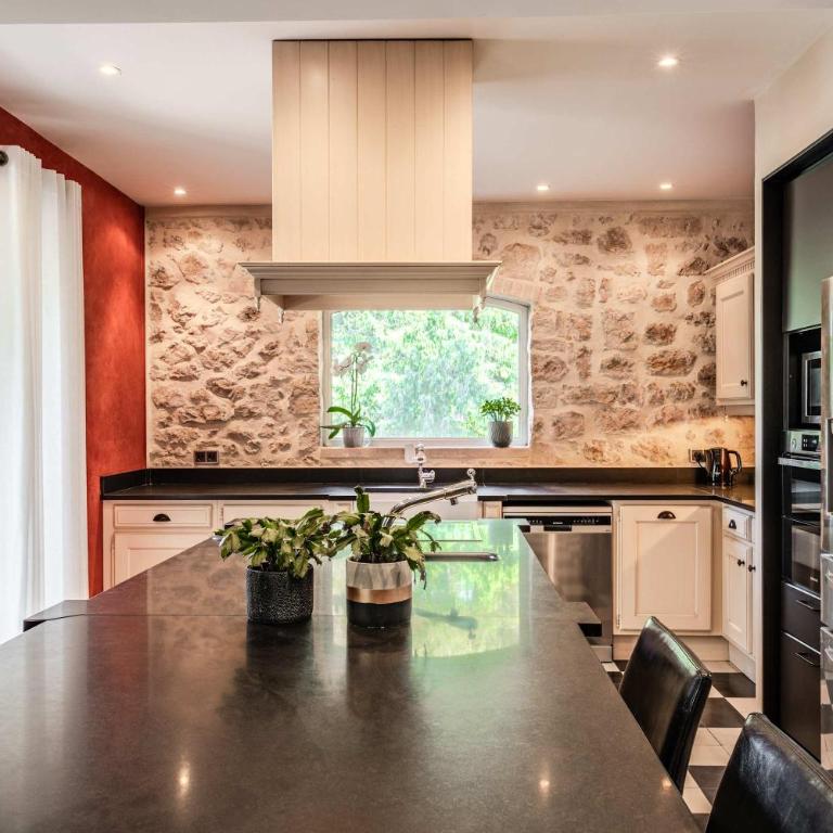 Maison de Charme au Cœur d'un Écrin de Verdure - Villa - 43