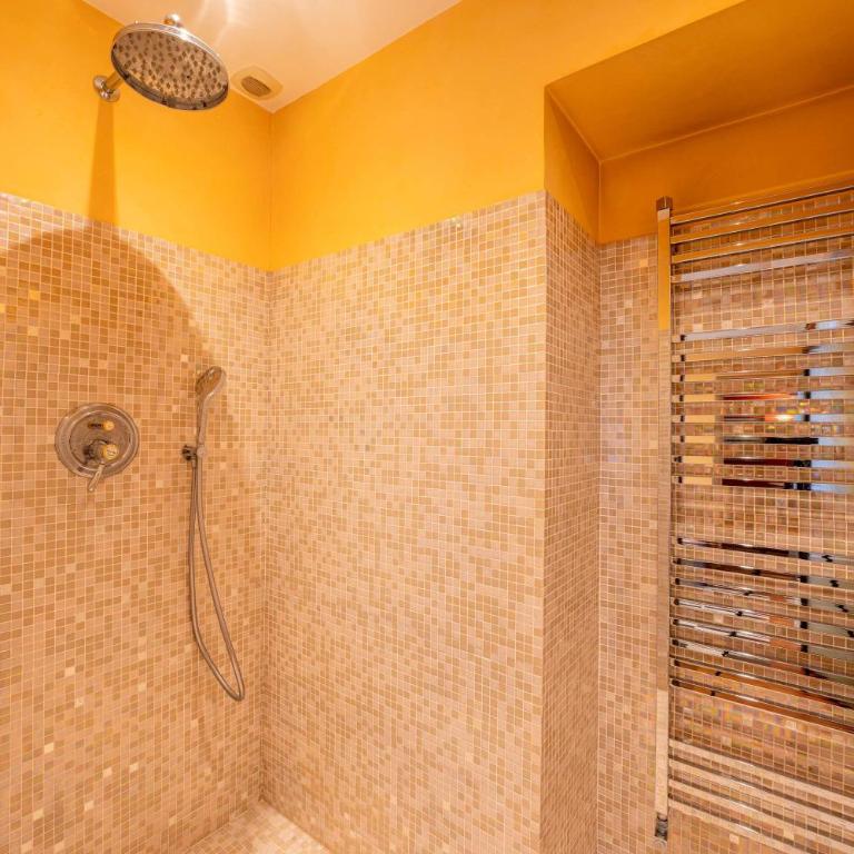 Maison de Charme au Cœur d'un Écrin de Verdure - Villa - 53