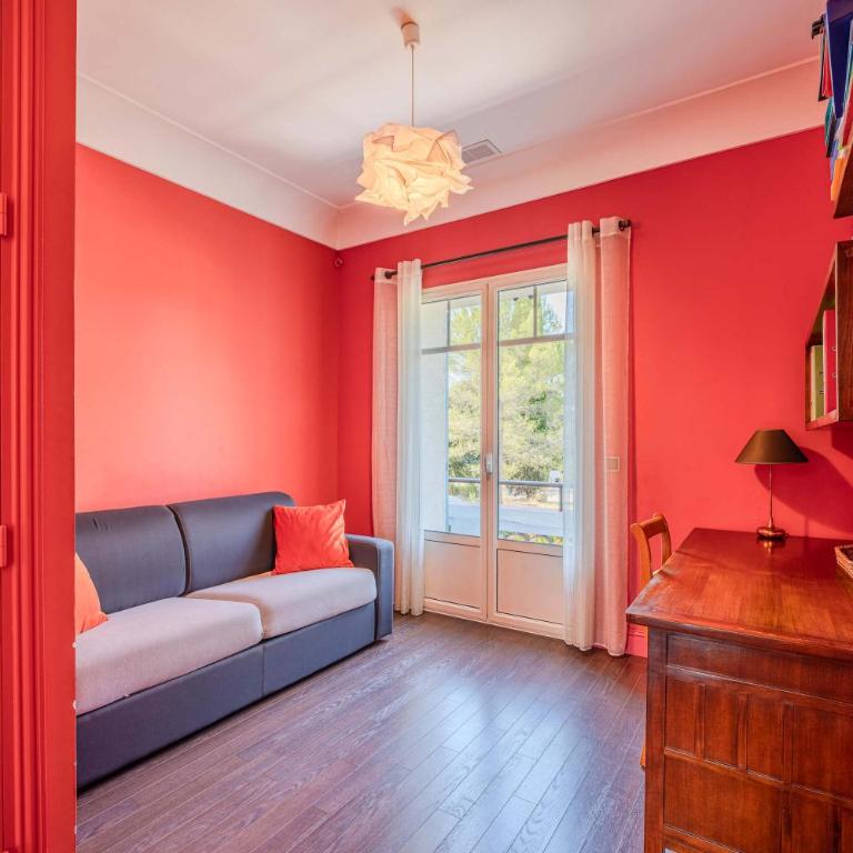 Maison de Charme au Cœur d'un Écrin de Verdure - Villa - 60