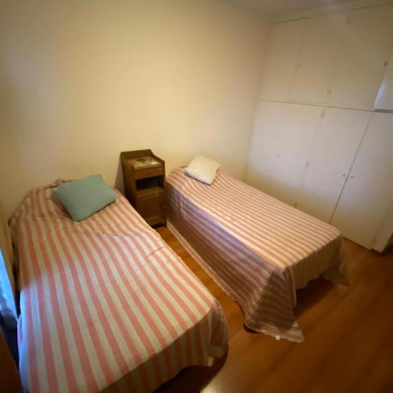 Dpto en Barrio Martin A una cuadra del Monumento a la Bandera - One-Bedroom Apartment - 5