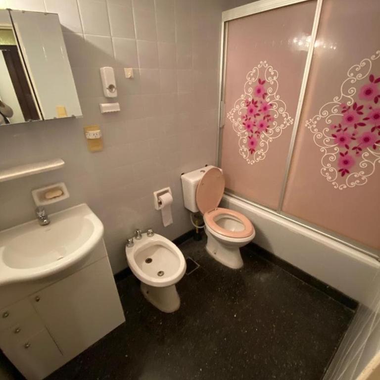 Dpto en Barrio Martin A una cuadra del Monumento a la Bandera - One-Bedroom Apartment - 15