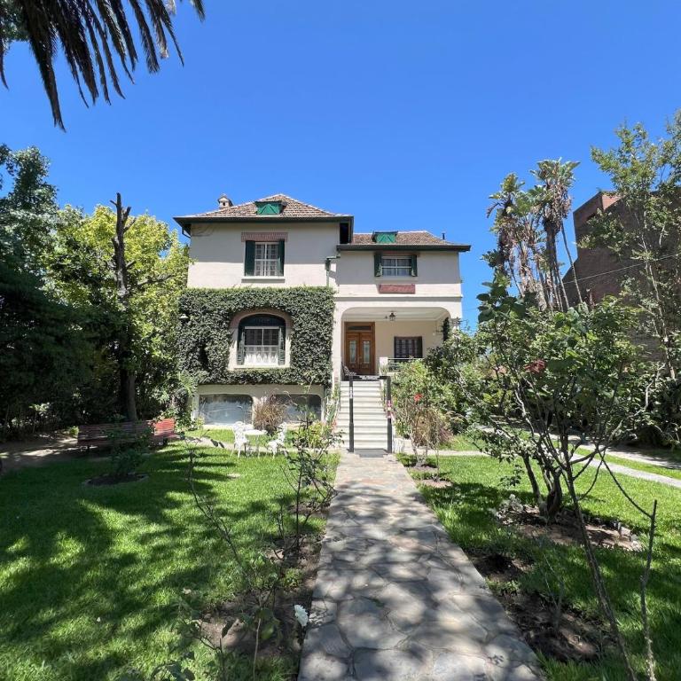 Elegante Casona en Tigre - Casa de 5 dormitorios - 10