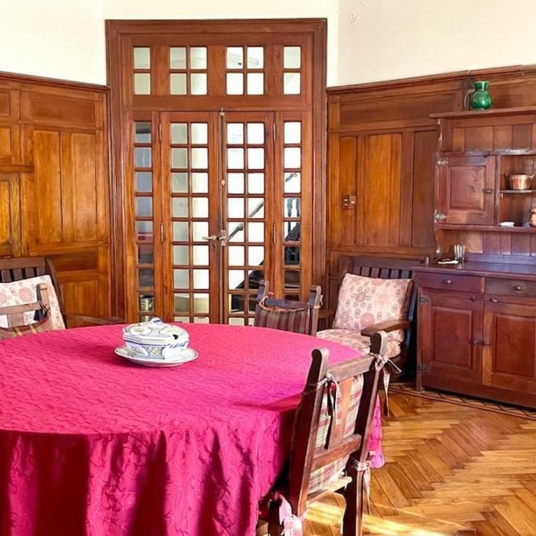 Elegante Casona en Tigre - Casa de 5 dormitorios - 21