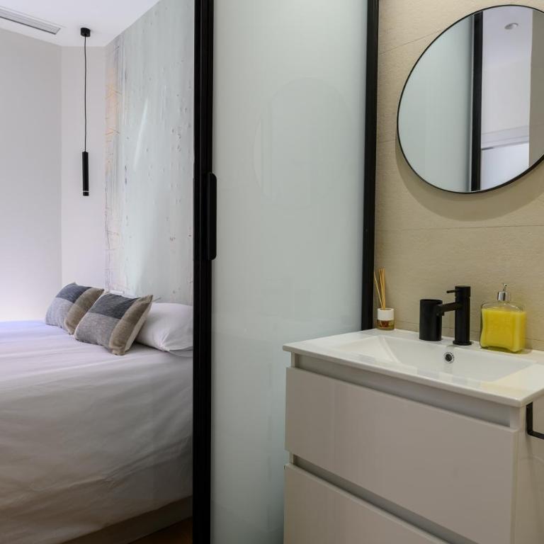 De Diseño, Centrico- 6 min a pie Madrid Rio - Apartamento de 1 dormitorio - 4