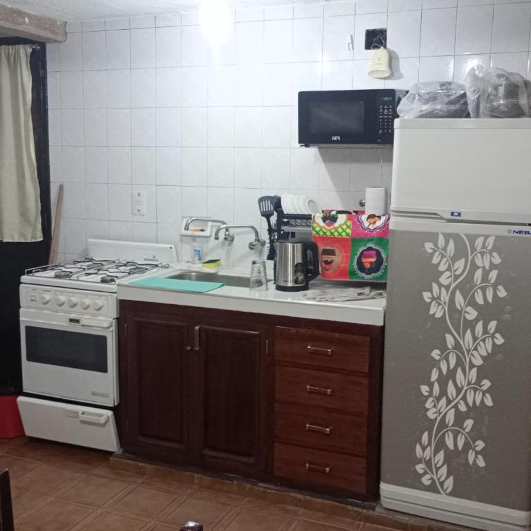 Ely Departamento Jujuy - Three-Bedroom Standard Apartment - 3