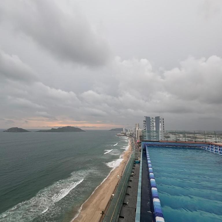 Zen & View - Two-Bedroom Apartment - 12
