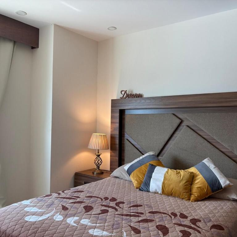 Zen & View - Two-Bedroom Apartment - 13